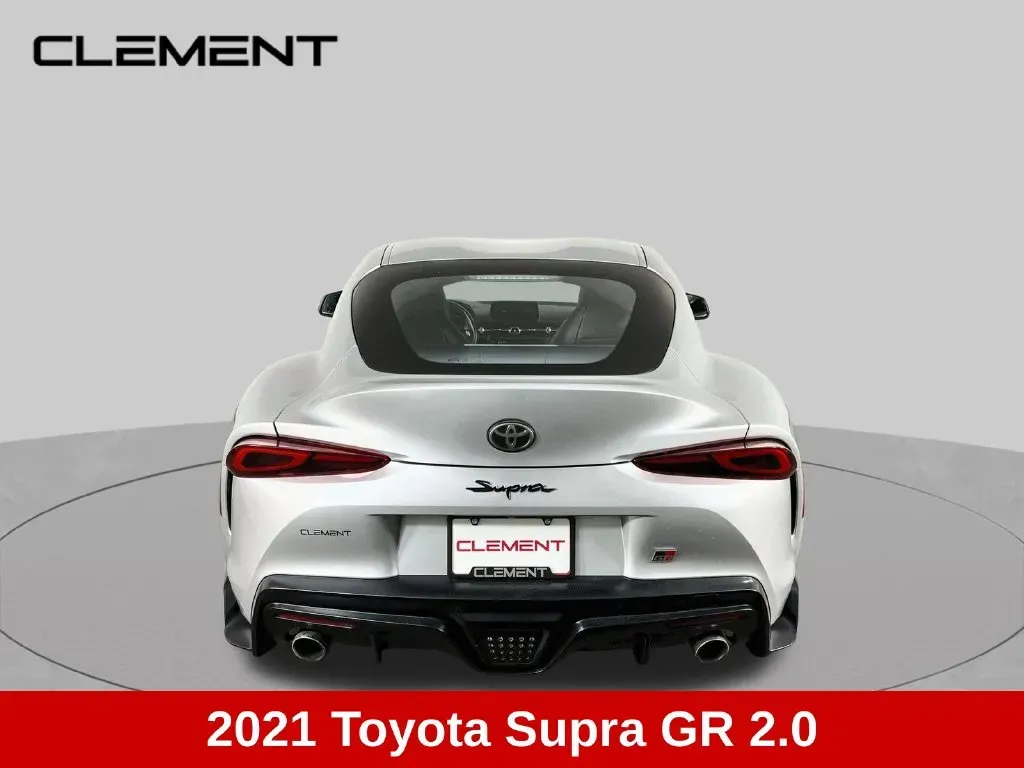 Toyota Supra photo 7