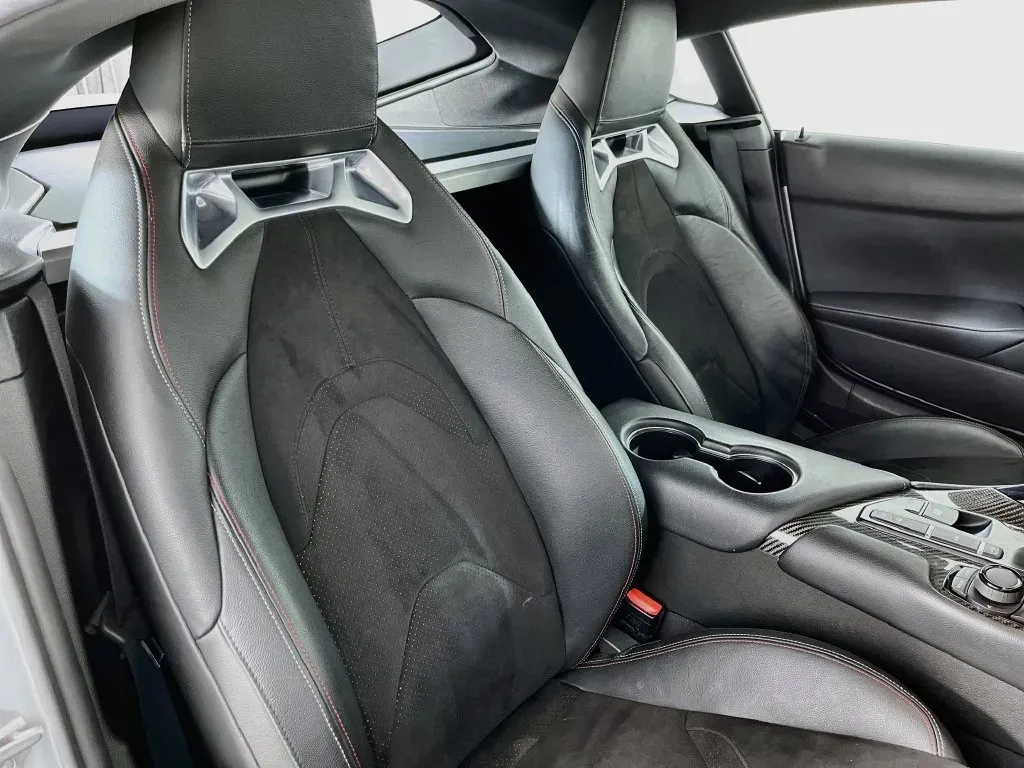 Toyota Supra photo 25