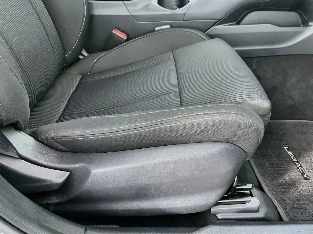 Subaru Legacy photo 31