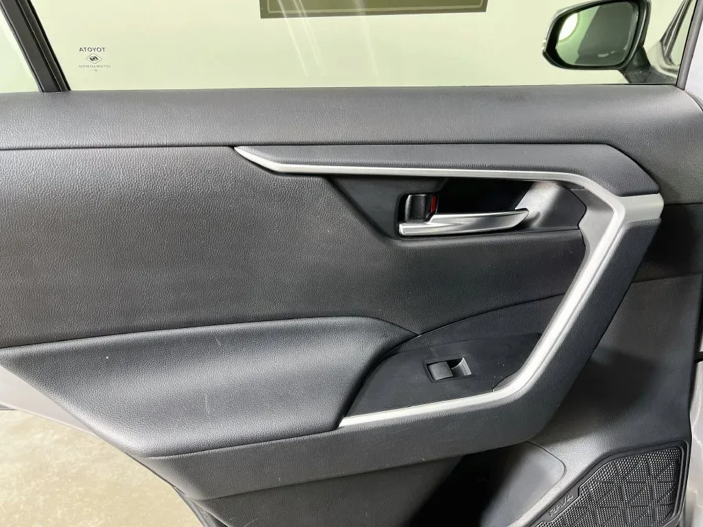 Toyota RAV4 photo 23