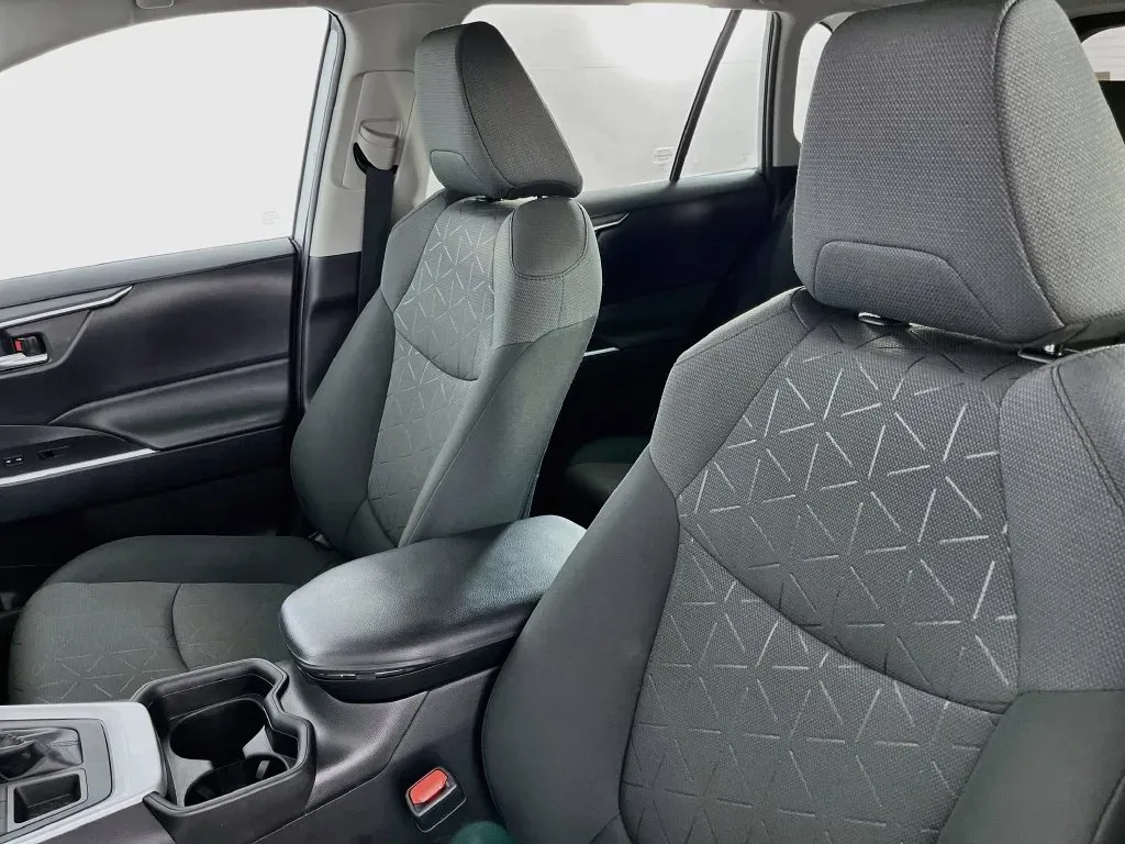 Toyota RAV4 photo 22