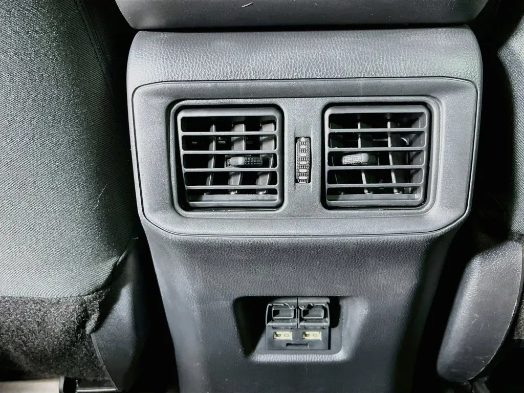 Toyota RAV4 photo 26