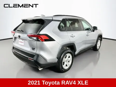 More photos of 2021 Toyota RAV4 XLE at Clement Supercenter, MO