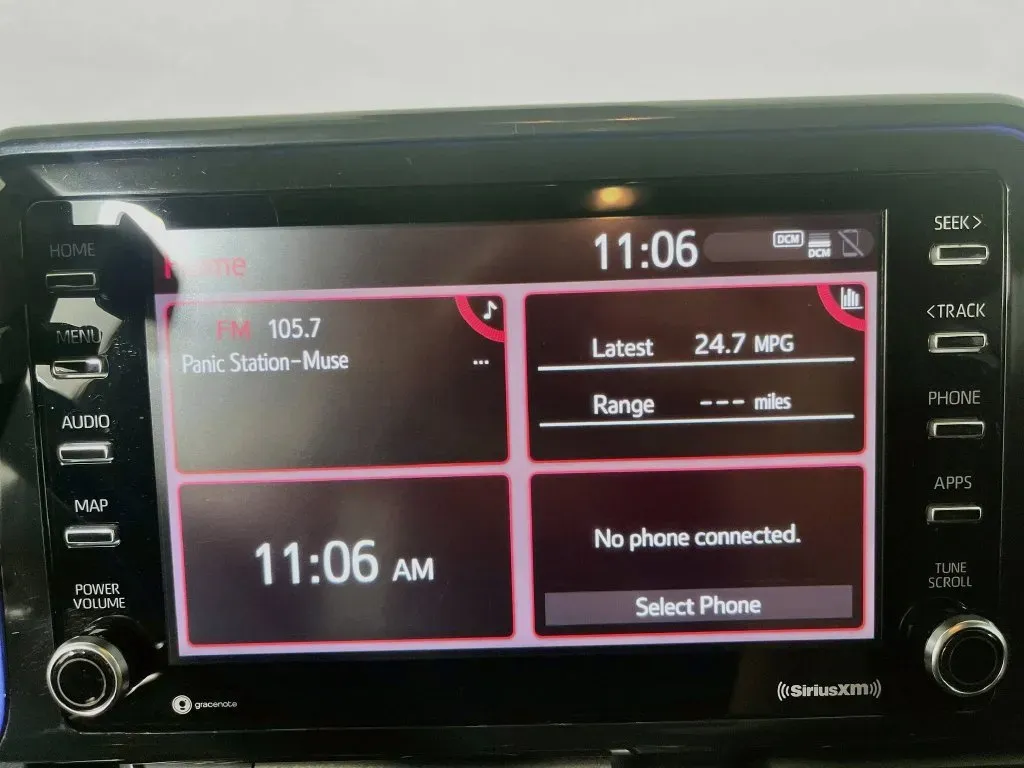 Toyota C-HR photo 17