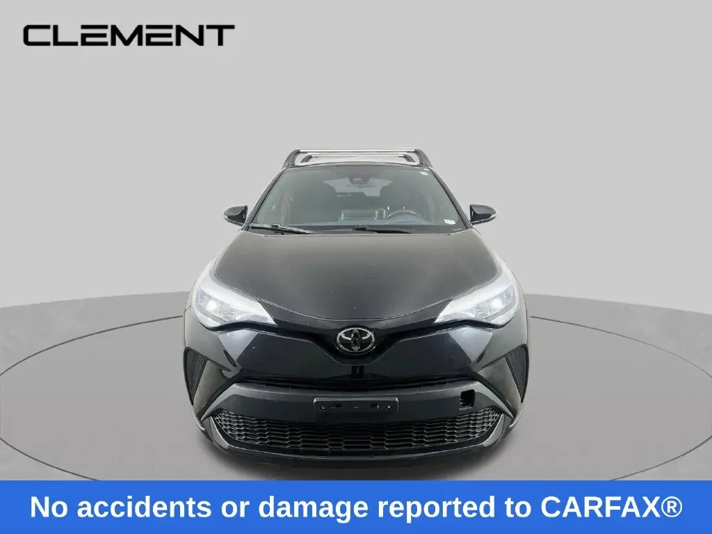 Toyota C-HR photo 2