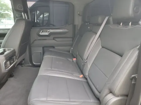 More photos of 2022 Chevrolet Silverado 1500 LTZ at Clement Supercenter, MO