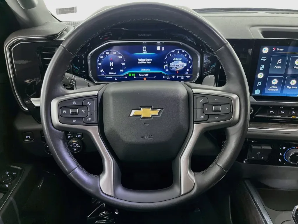 Chevrolet Silverado photo 11