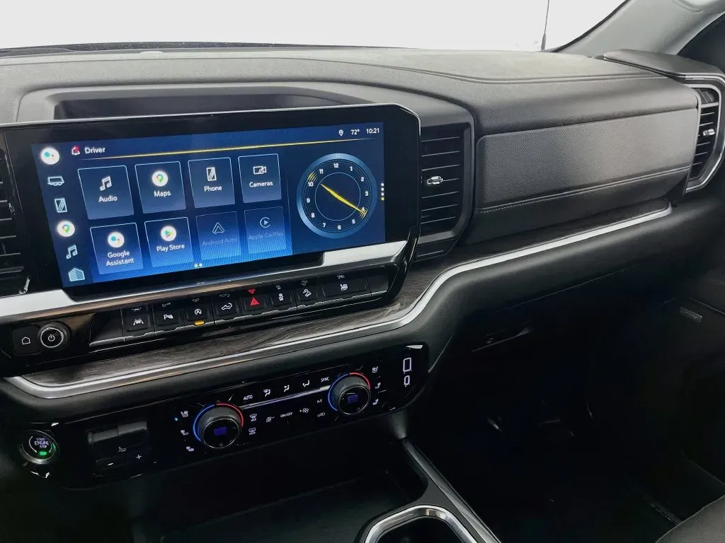 Chevrolet Silverado photo 19