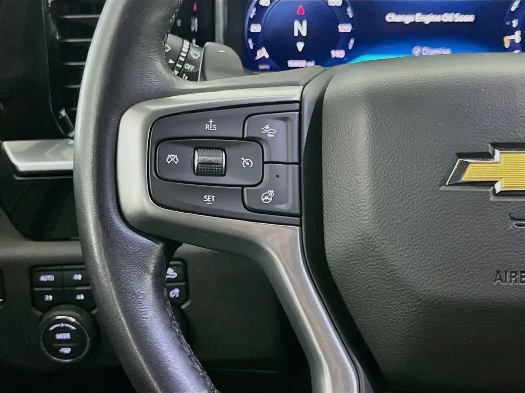 Chevrolet Silverado photo 13