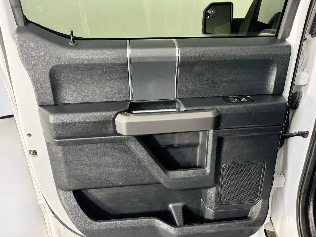 Ford F-150 photo 23