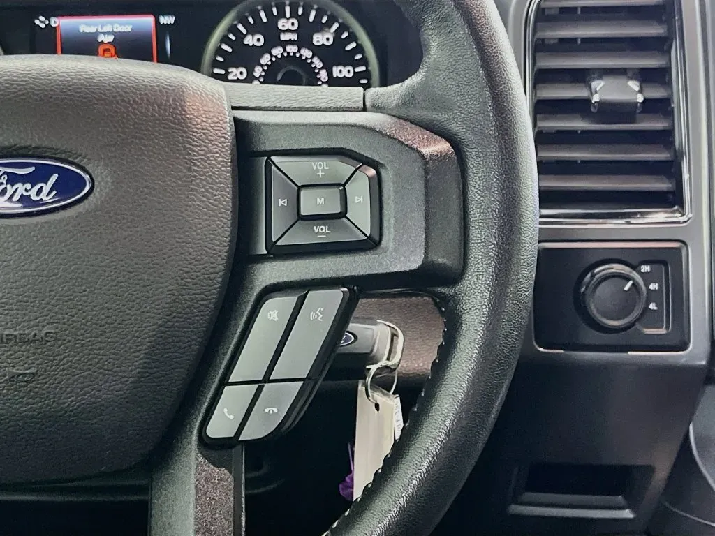 Ford F-150 photo 14
