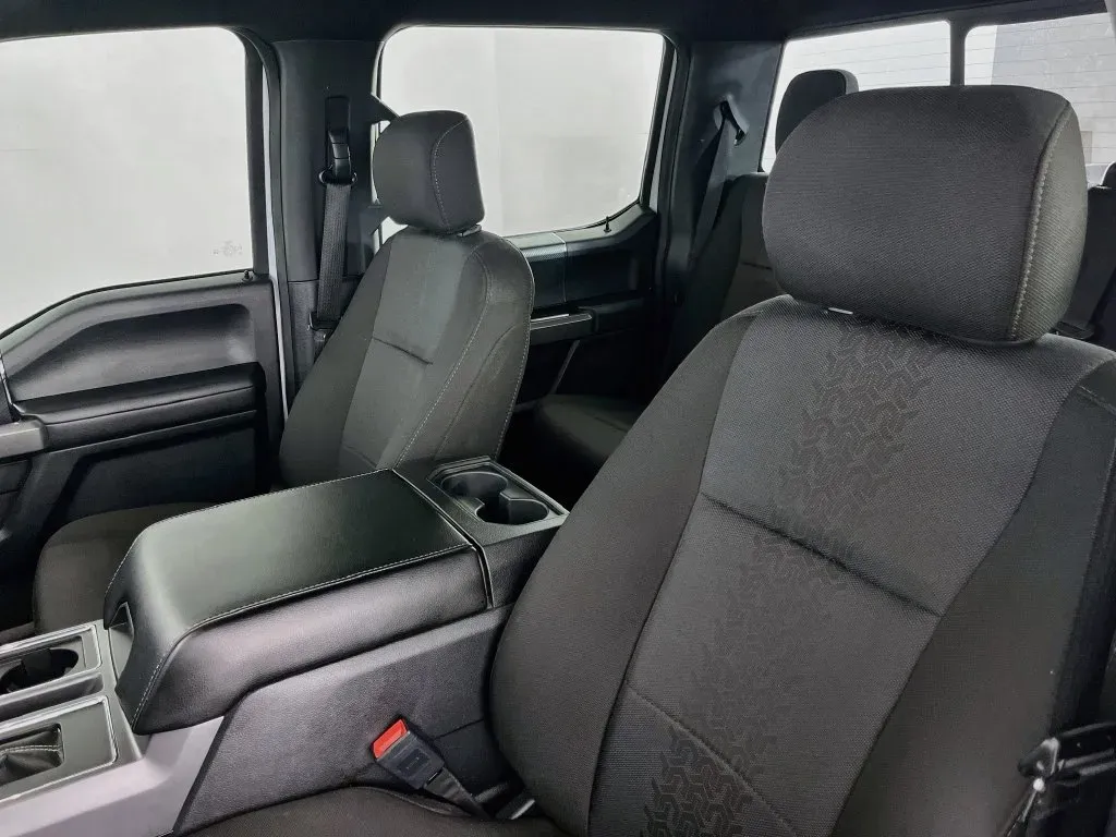 Ford F-150 photo 22