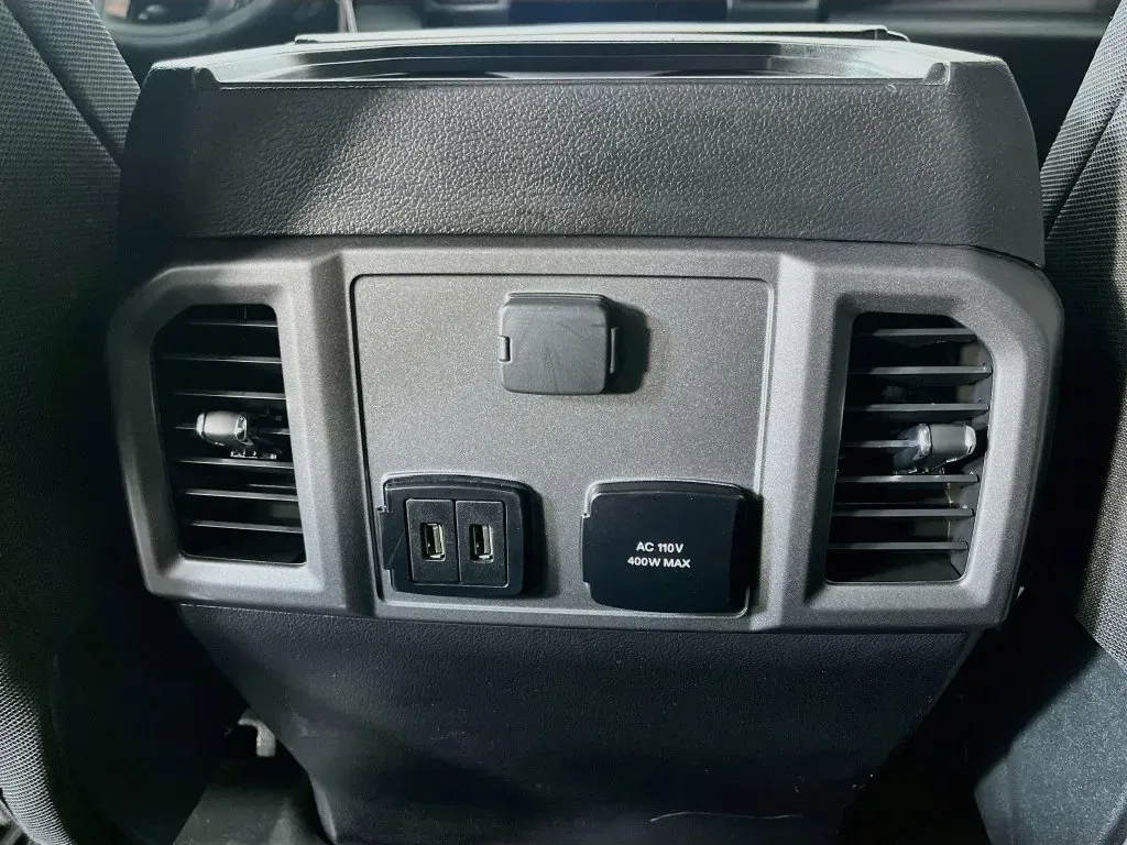 Ford F-150 photo 26