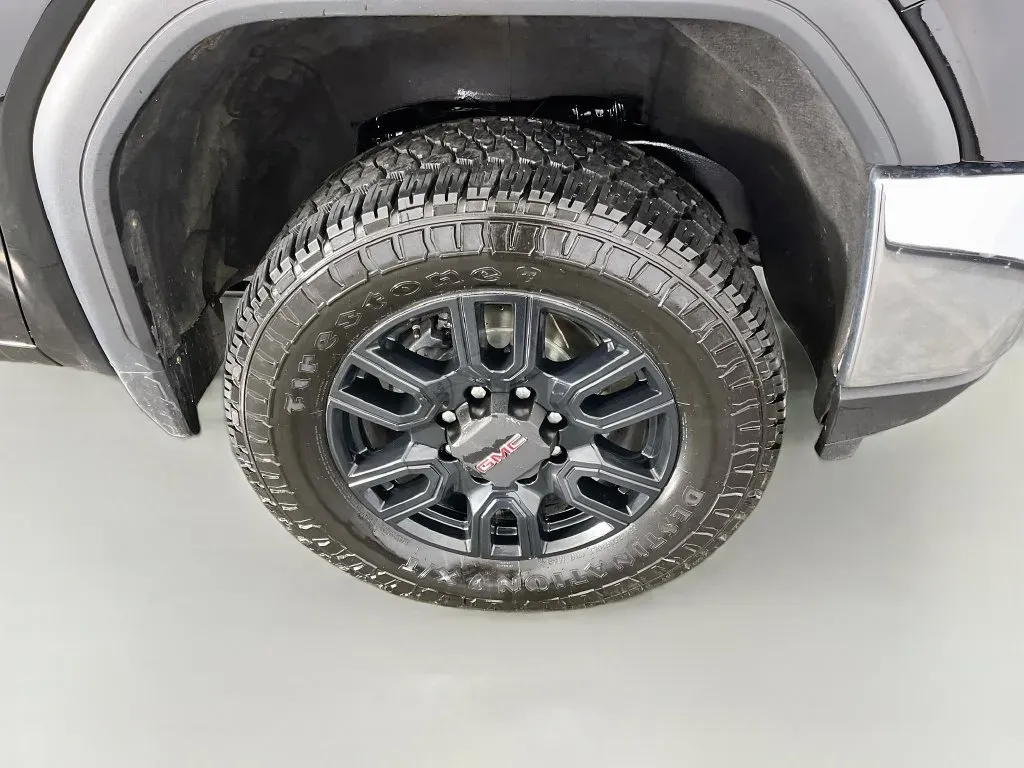 GMC Sierra photo 33