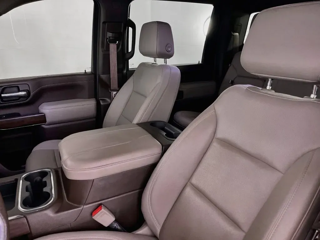 GMC Sierra photo 25
