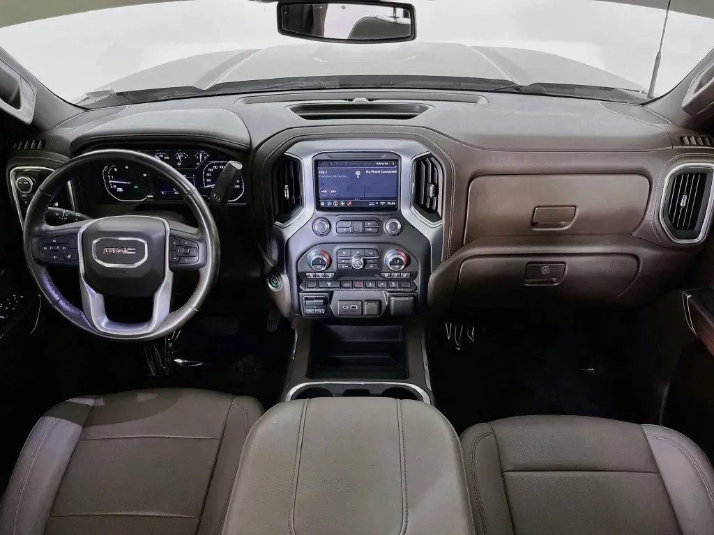 GMC Sierra photo 10