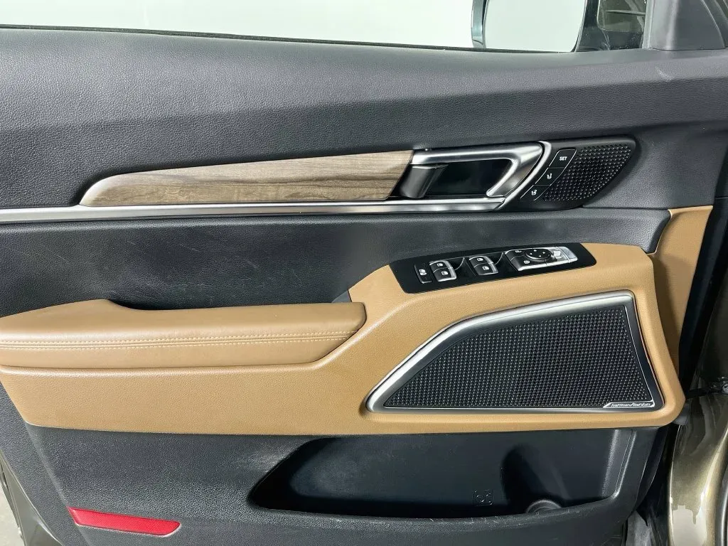 Kia Telluride photo 24