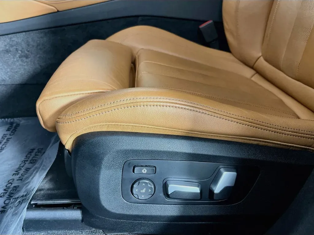 BMW X6 photo 28