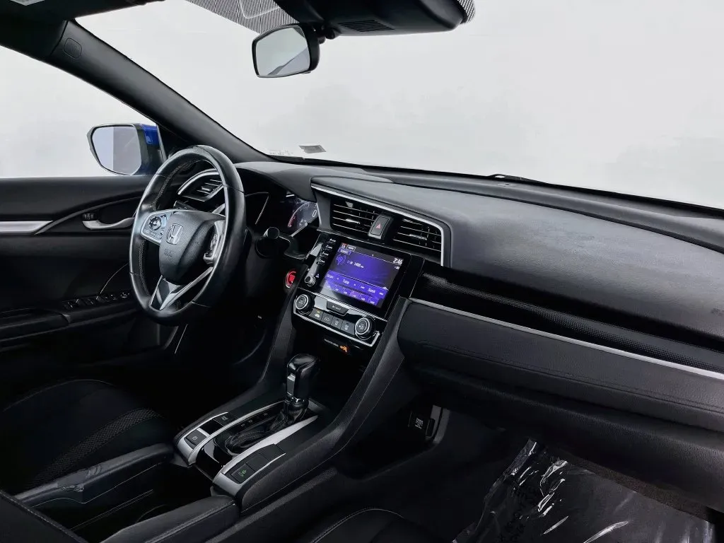 Honda Civic photo 28