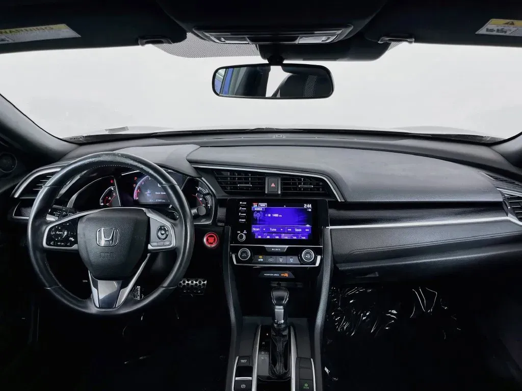 Honda Civic photo 10