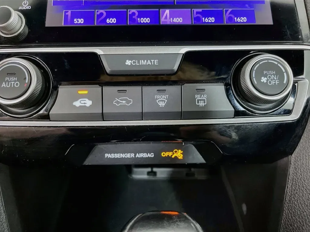 Honda Civic photo 16