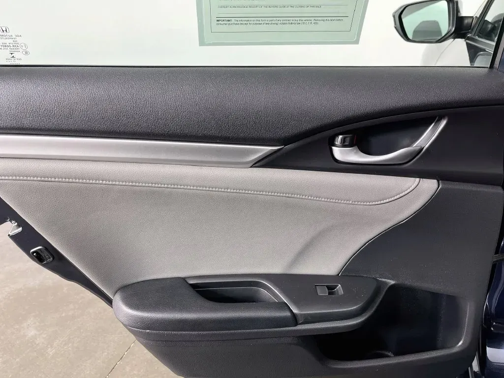 Honda Civic photo 25