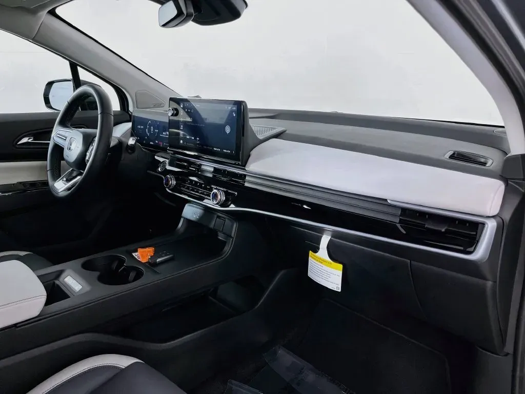 Honda Prologue photo 34