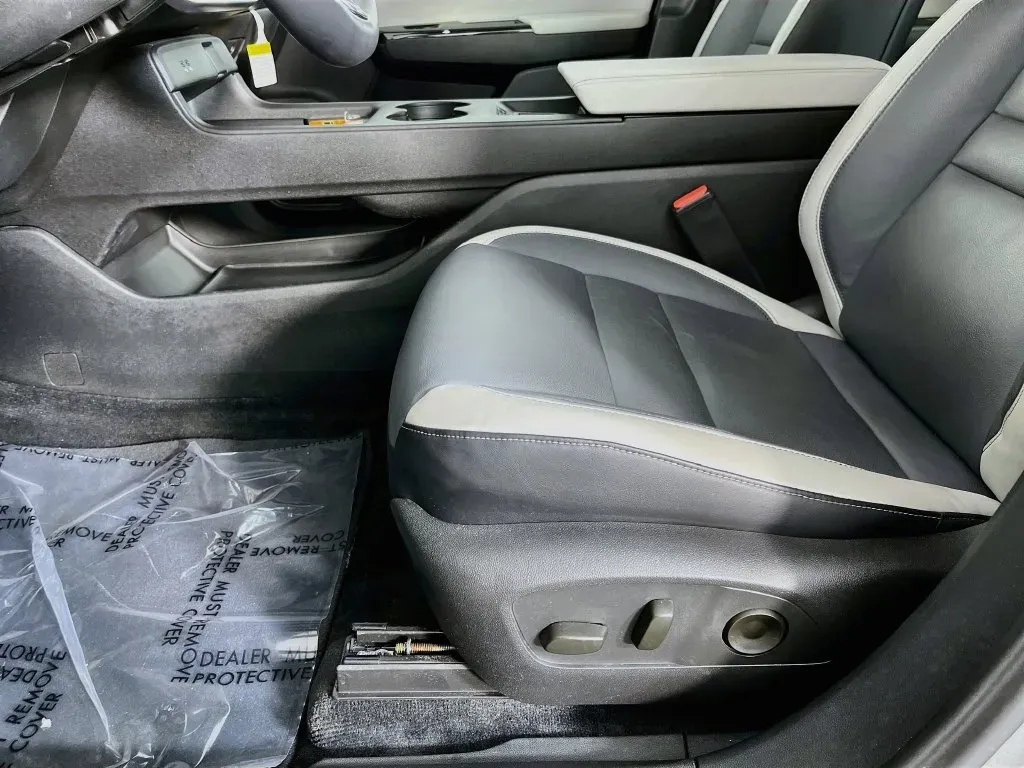 Honda Prologue photo 27