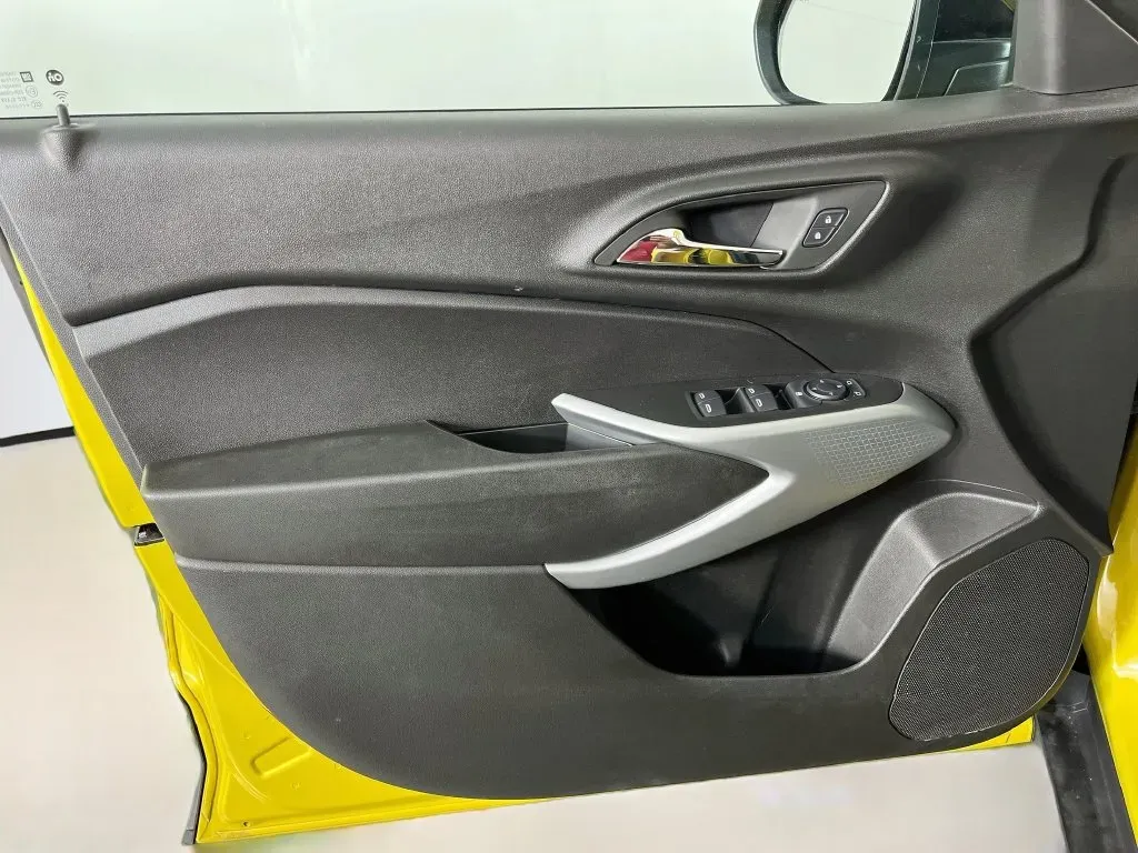 Chevrolet Trax photo 23