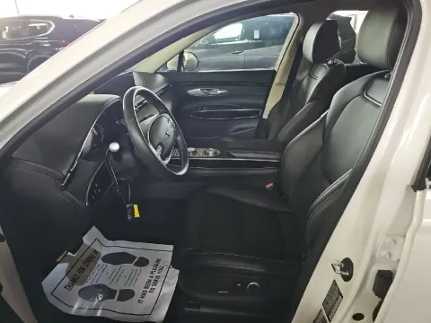 More photos of 2025 Genesis GV70 2.5T at Clement Supercenter, MO