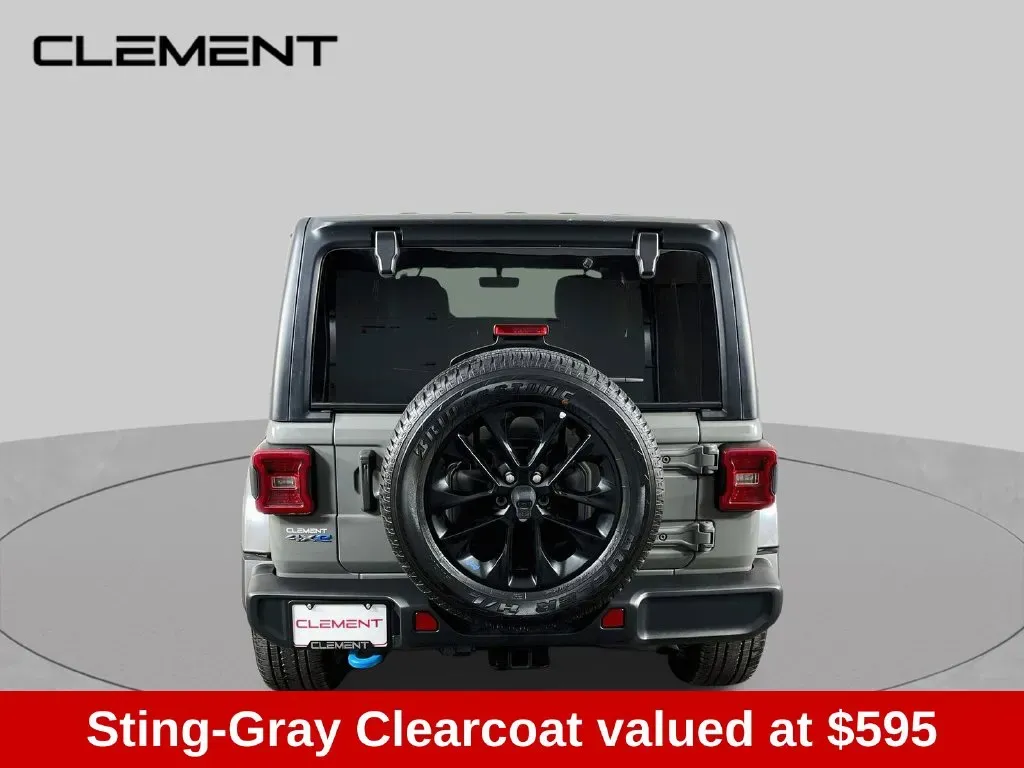 Jeep Wrangler photo 7