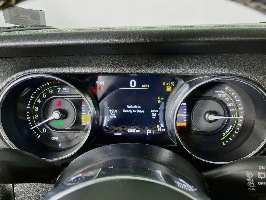 Jeep Wrangler photo 16