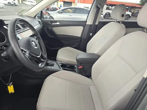 More photos of 2021 Volkswagen Tiguan 2.0T SE at Clement Supercenter, MO