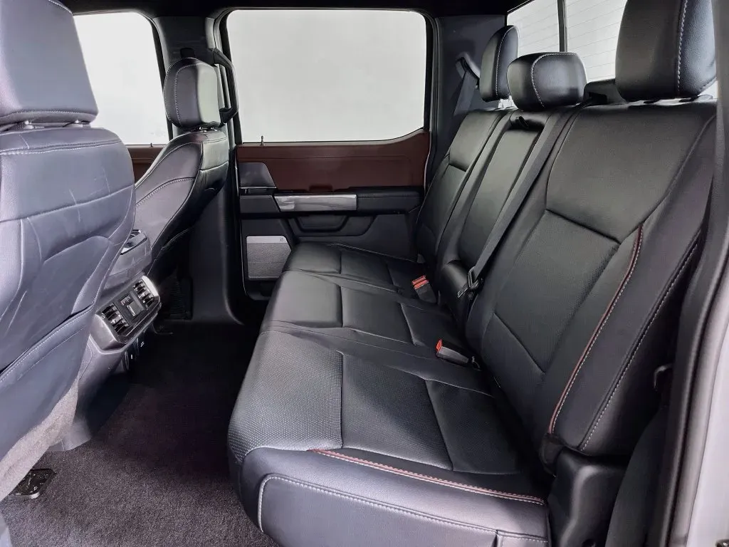 Ford F-150 photo 27