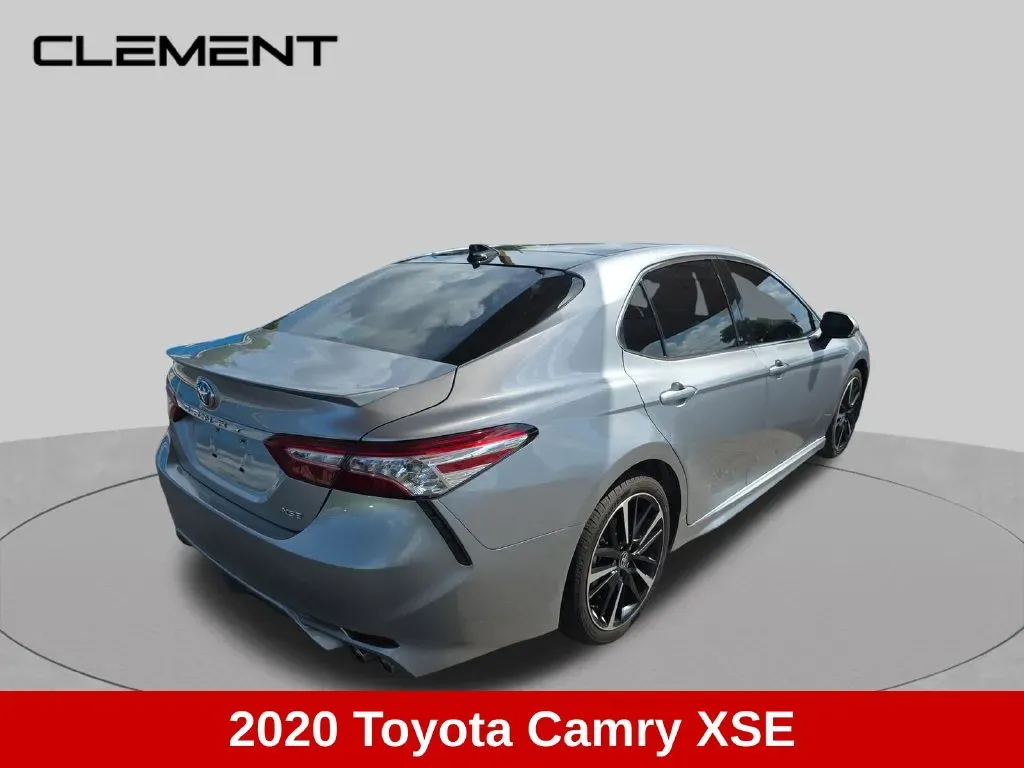 Toyota Camry photo 6