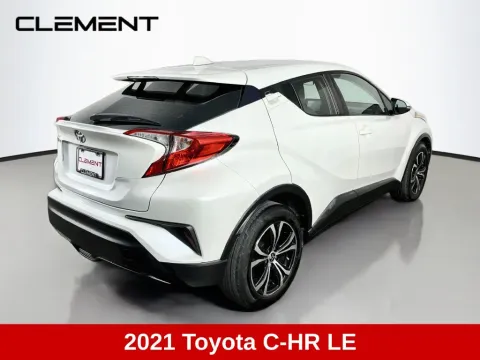 More photos of 2021 Toyota C-HR LE at Clement Supercenter, MO