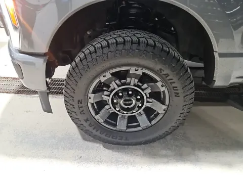 More photos of 2023 Ford F-250SD Lariat at Clement Supercenter, MO