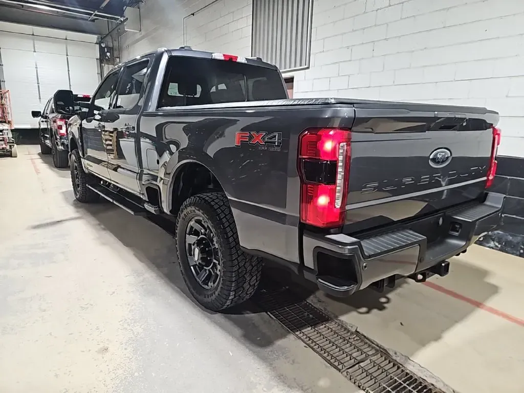 Ford F-250SD photo 7