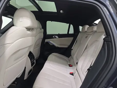 More photos of 2020 BMW X6 xDrive40i at Clement Supercenter, MO