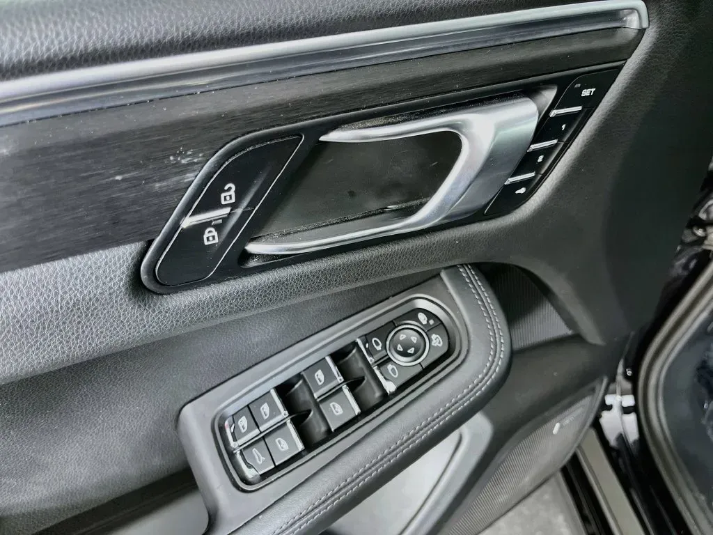 Porsche Macan photo 26