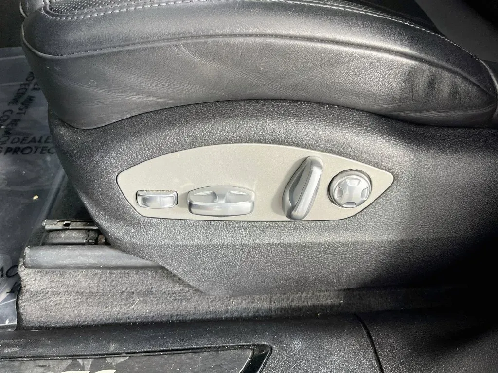 Porsche Macan photo 28
