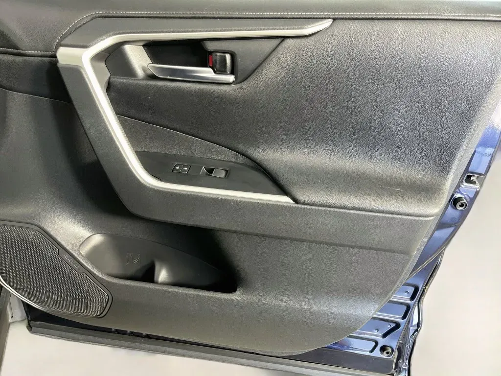 Toyota RAV4 photo 35