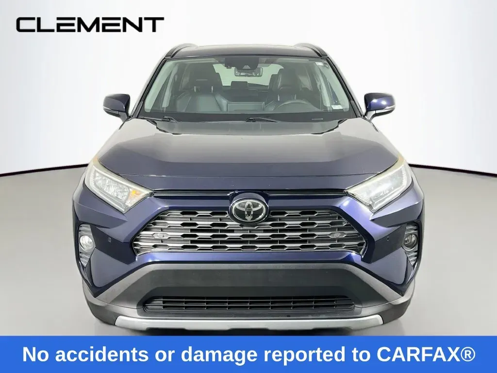 Toyota RAV4 photo 2