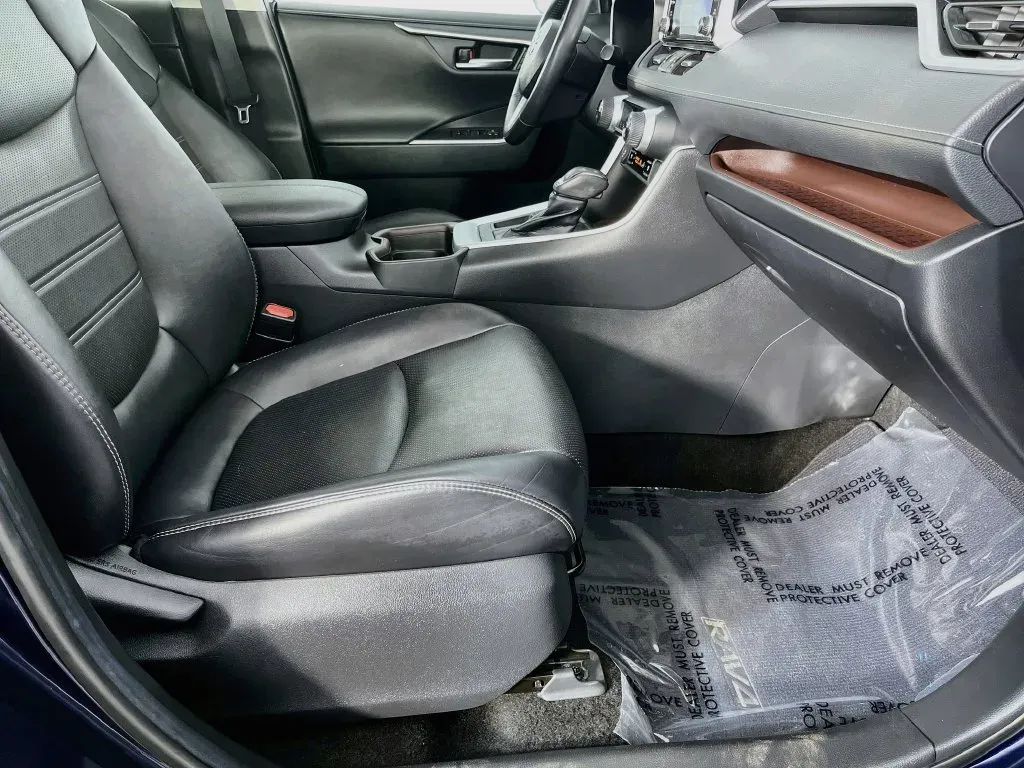 Toyota RAV4 photo 33