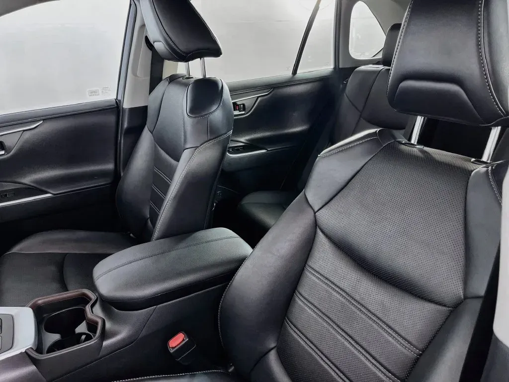 Toyota RAV4 photo 27