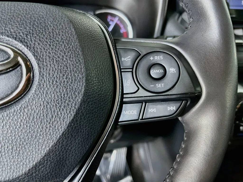 Toyota RAV4 photo 15