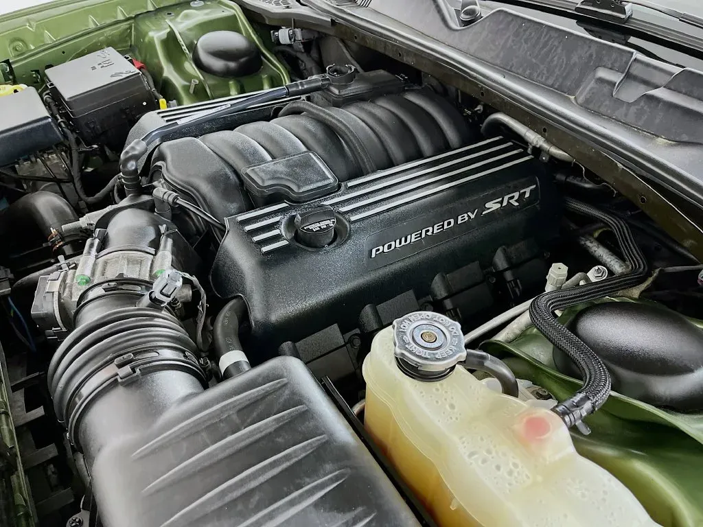 Dodge Challenger photo 38