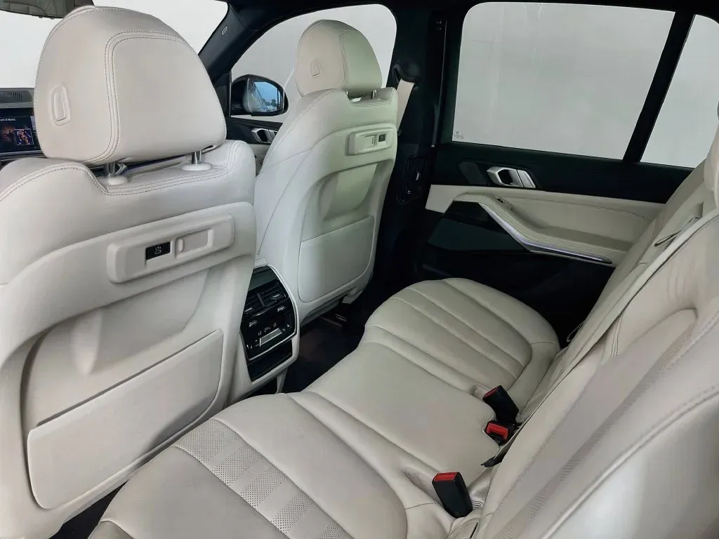 BMW X5 photo 34