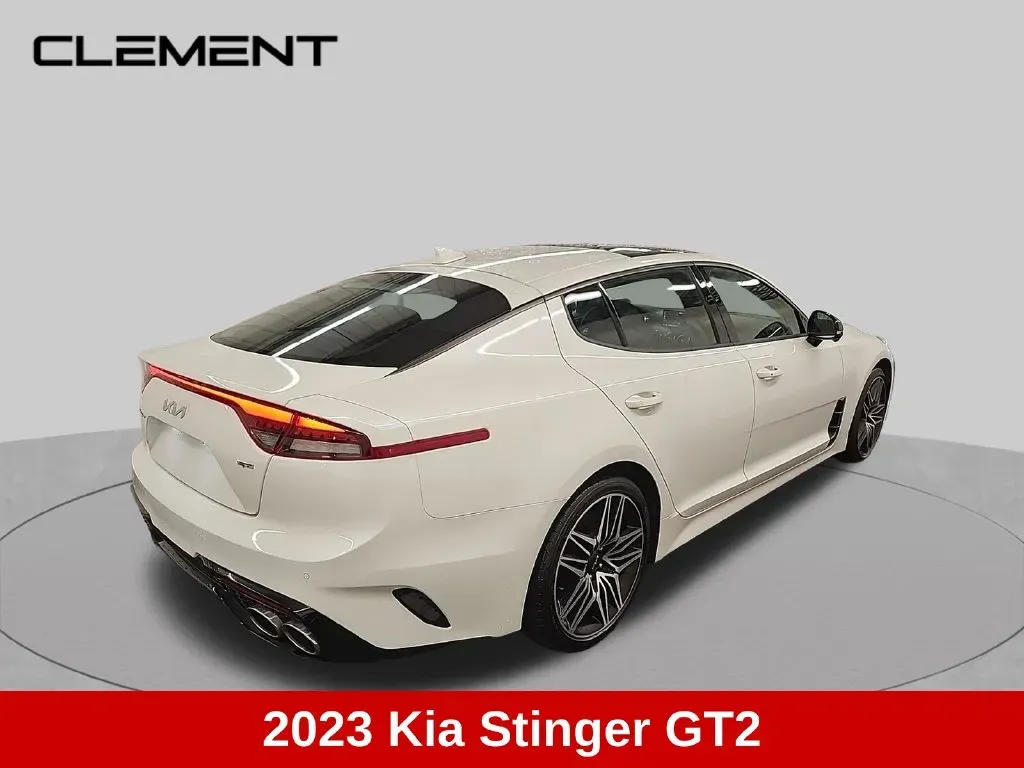 Kia Stinger photo 8