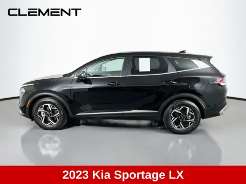 More photos of 2023 Kia Sportage LX at Clement Supercenter, MO